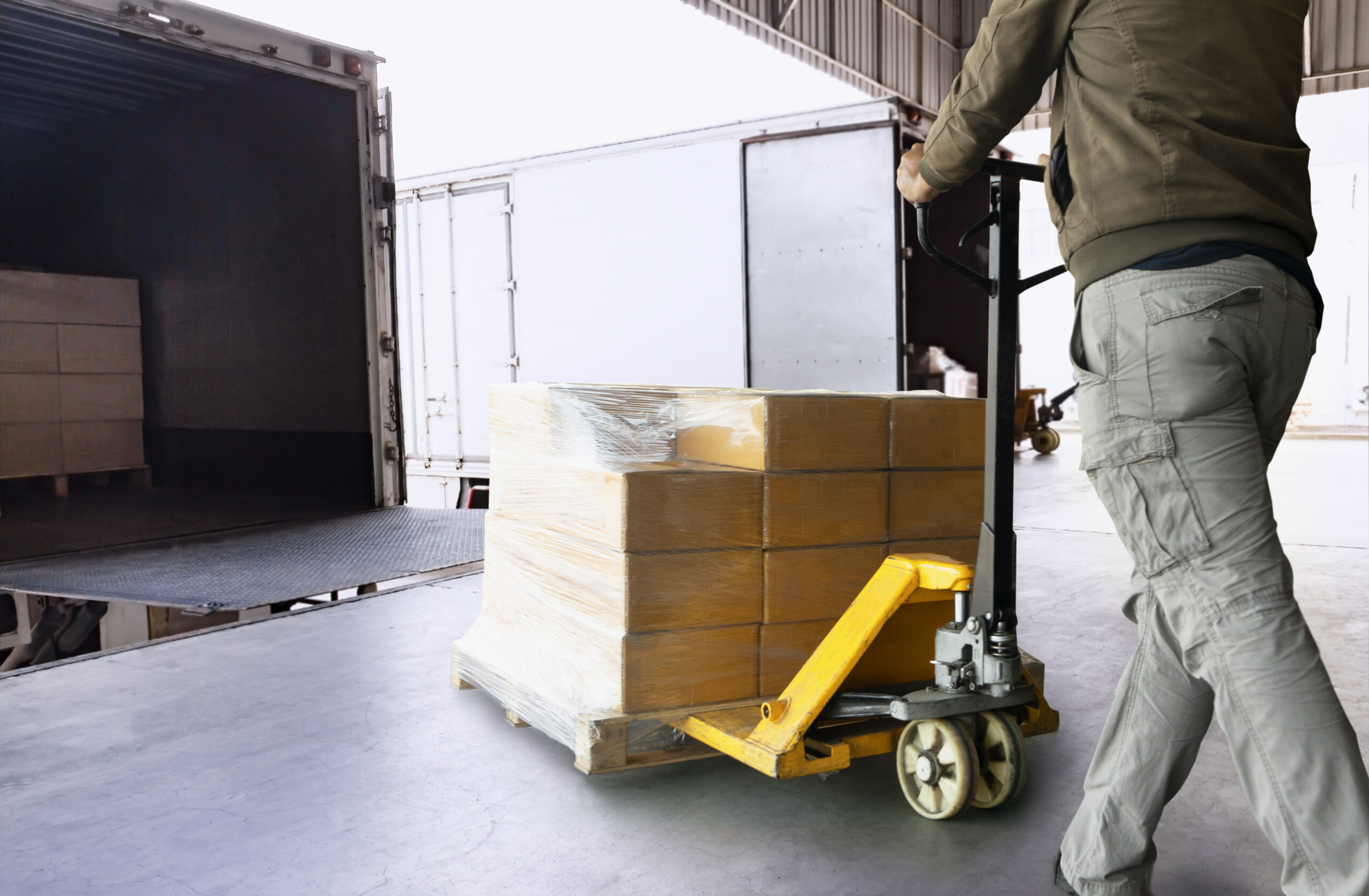 patines-hidraulicos-para-almacen-cedis-auxiliares-logisticos